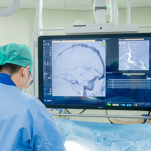 VIMS Hospital offers advanced brain tumor & endoscopic spine surgery with skilled neurosurgeons in Salem